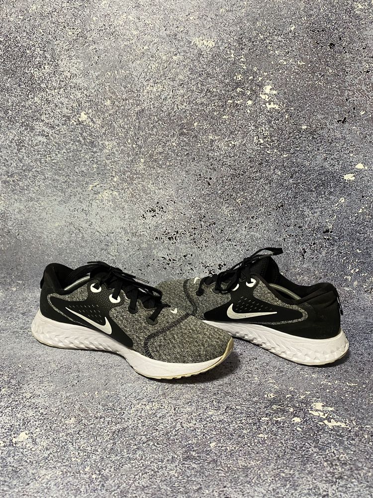 Кросівки Nike React