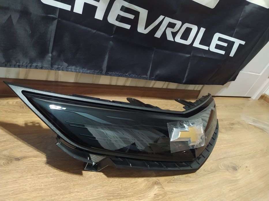 Chevrolet Bolt 17-21р решітка гриль ОРИГІНАЛ Болт 42497949 в НАЯВНОСТІ