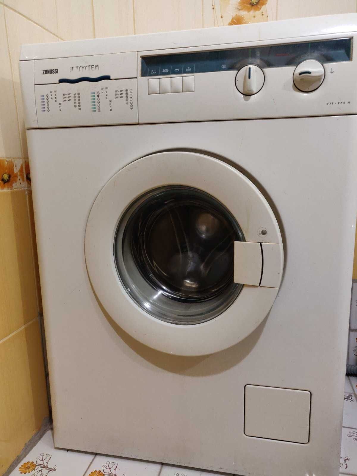 стиральная машина автомат занусси FJS 974 N электролюкс