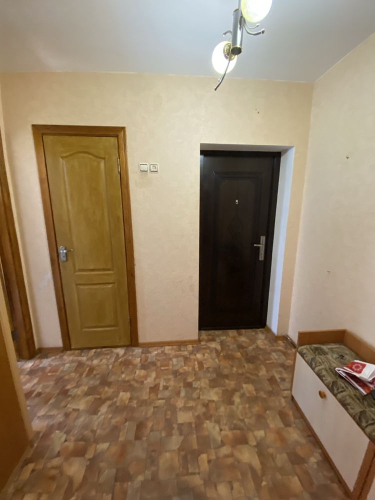 Квартира під здачу в оренду, Домбровського