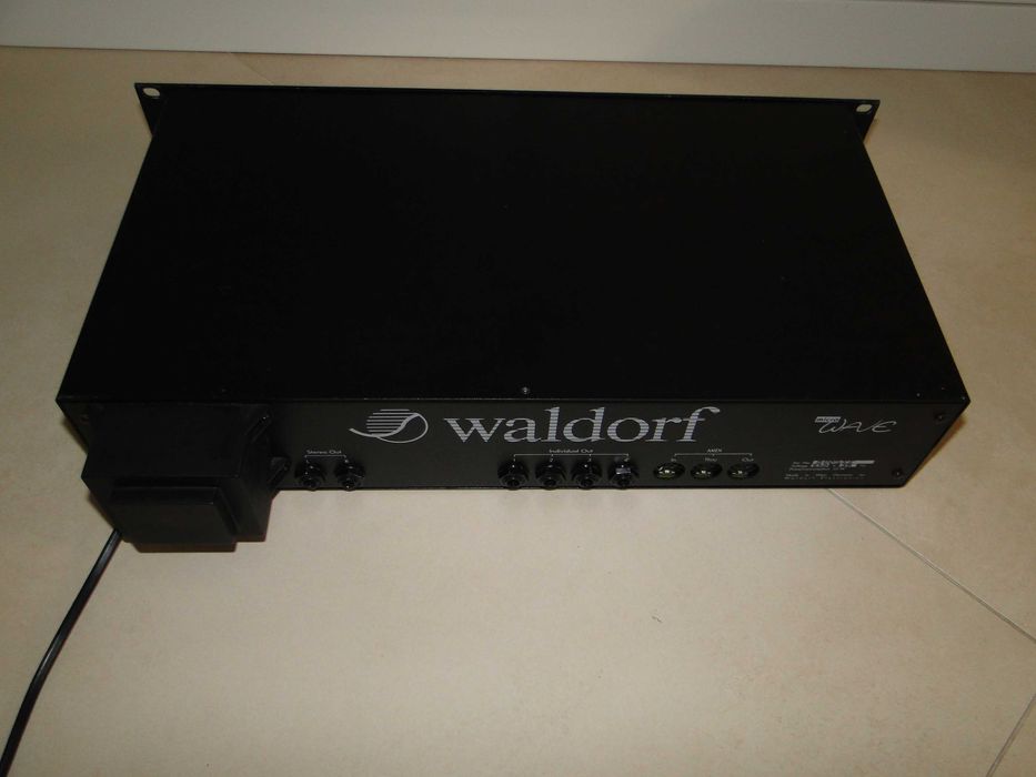 Legendarny Moduł Brzmieniowy Syntezator Analogowy WALDORF MICROWAVE 1