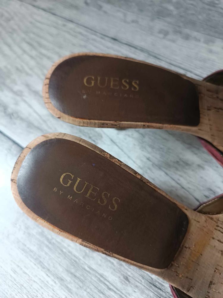 Oryginalne sandałki na obcasie Guess by Marciano
