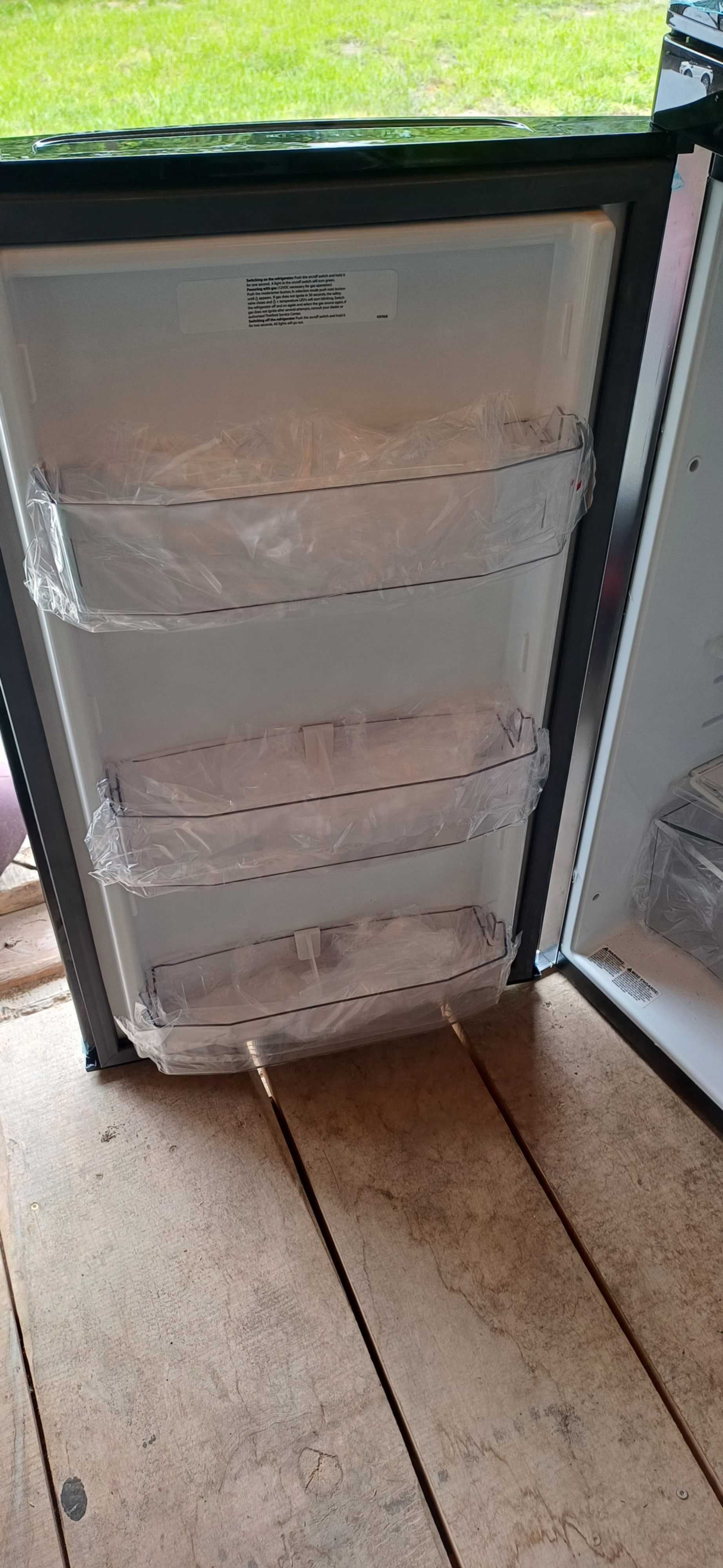 Lodówko Zamrażalka THETFORD N3175 przyczepa kempingowa, kamper
