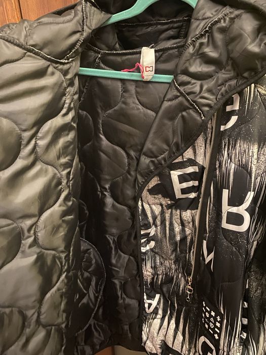 Продам пальто весна-осінь