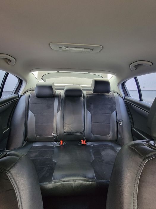 Volkswagen Passat В7.2.0.TDI  170 К.с. Highline