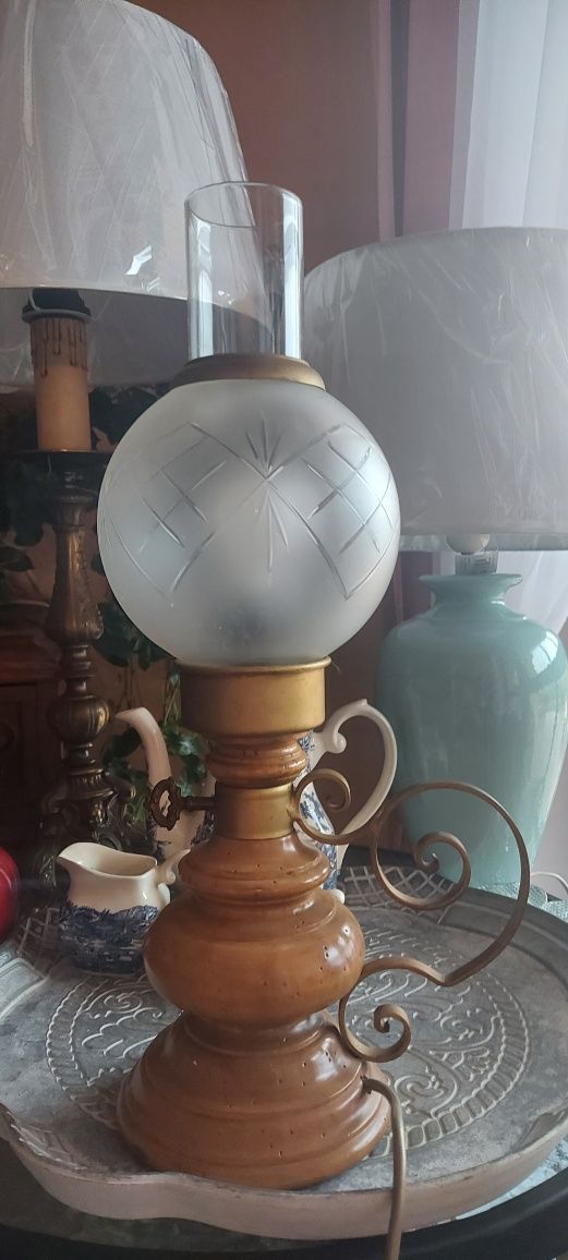 Lampa stojąca metal porcelana.