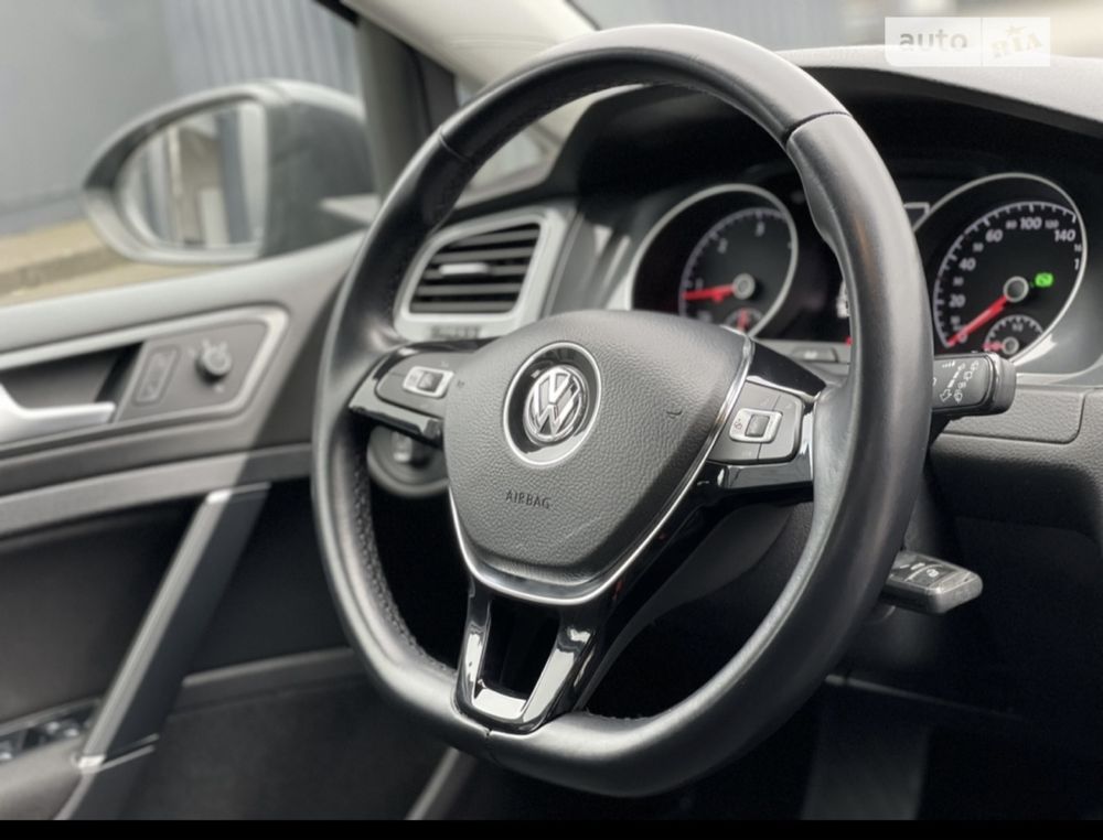 Volkswagen golf 2019