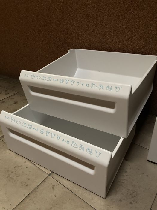 Gavetas e prateleiras frigorífico AEG