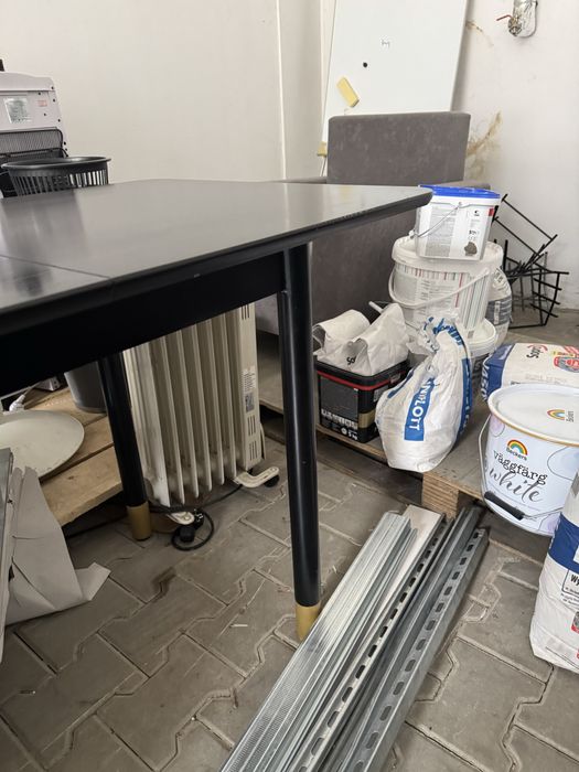 Stół do kuchni rozkladany czarny