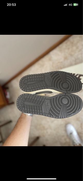 Nike air jordan Travis Scott