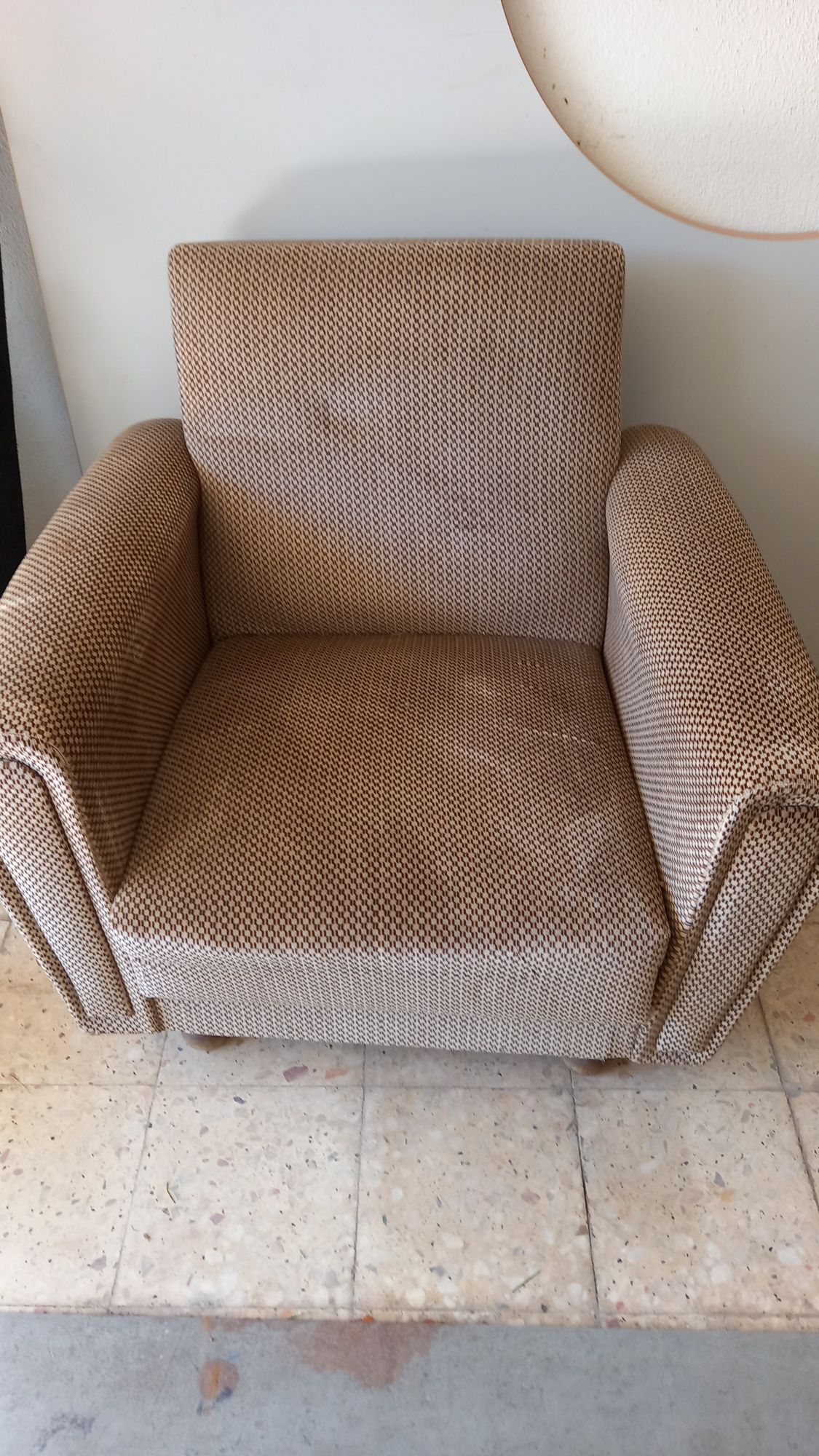 Vendo sofá em veludo muito barato