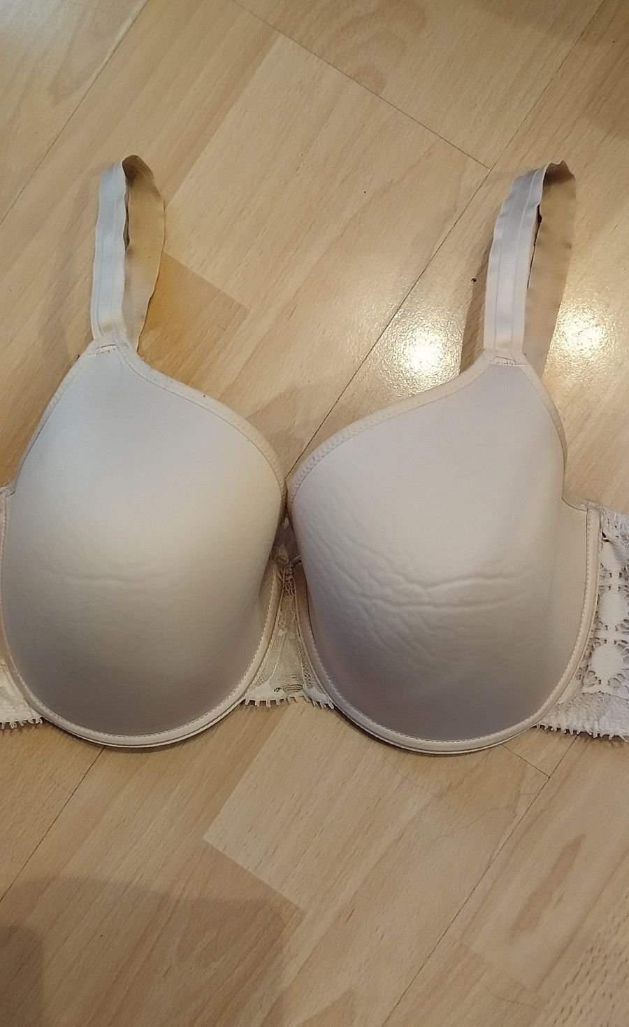 Ładny Duży Biustonosz usztywniany CHANTELLE E 80
