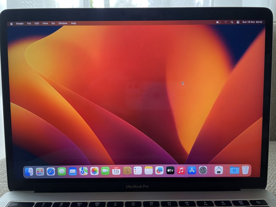 Macbook Pro A1780 i5 8gb 256gb