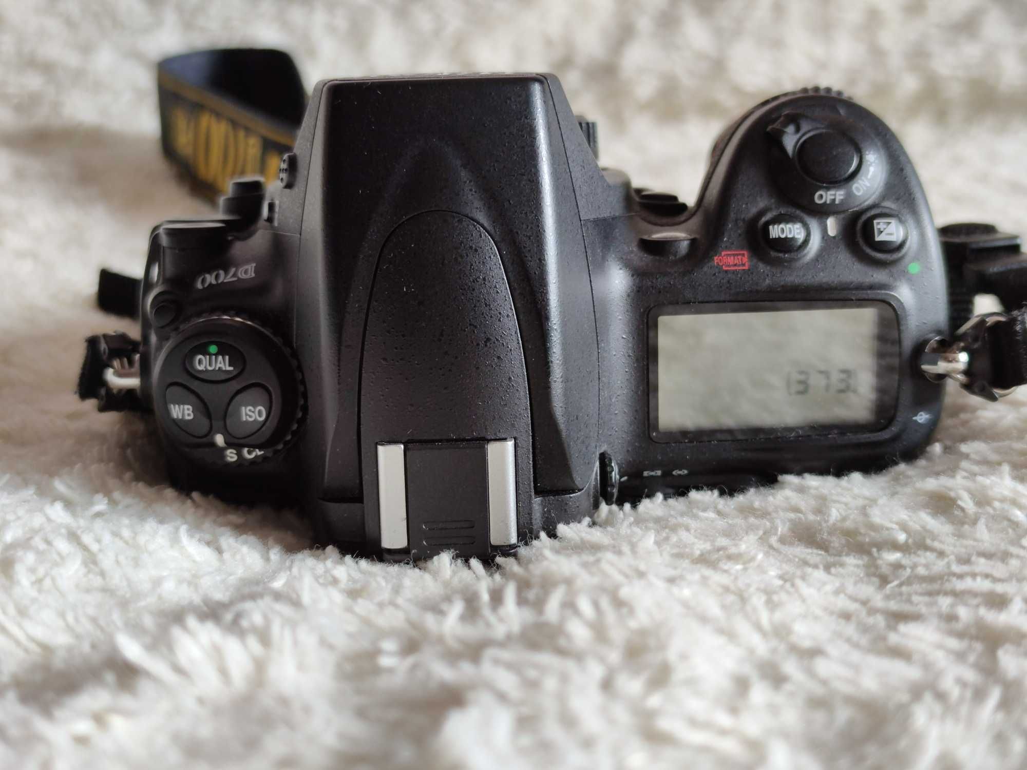 полнокадровый Nikon D700