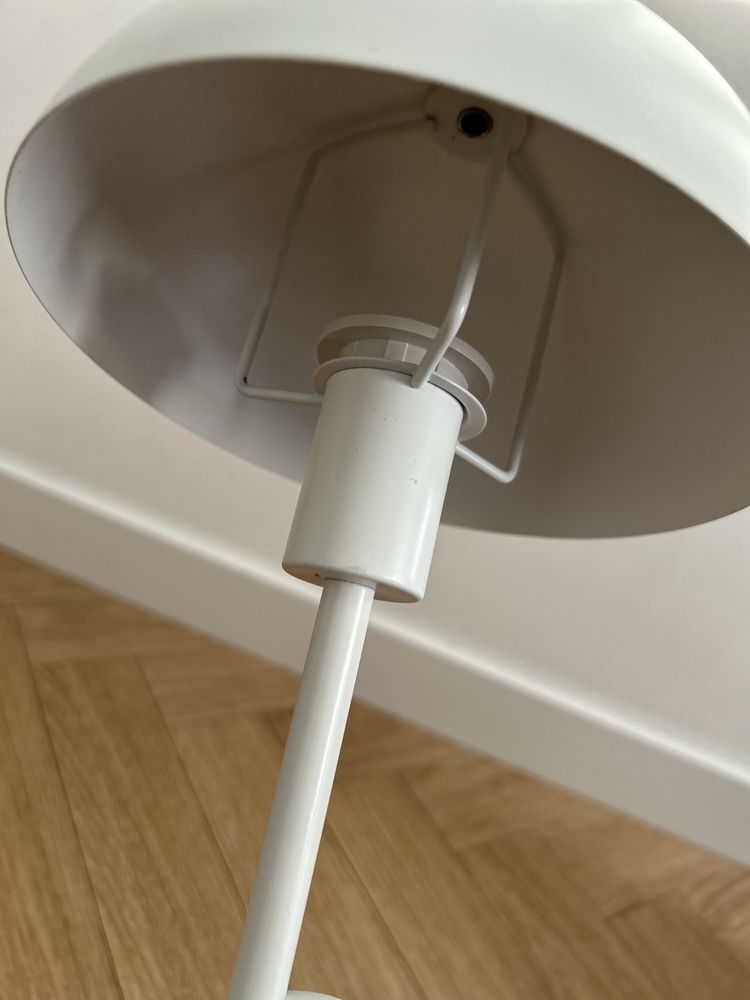 Lampka biala nowa