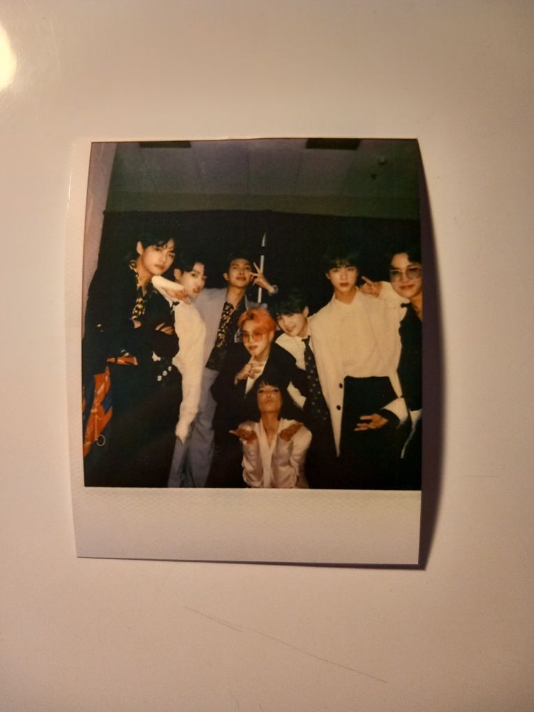 Zdjęcia polaroid bts i stray kids