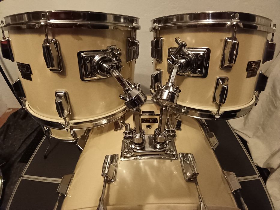 Perkusja Pearl Wood Fiberglass