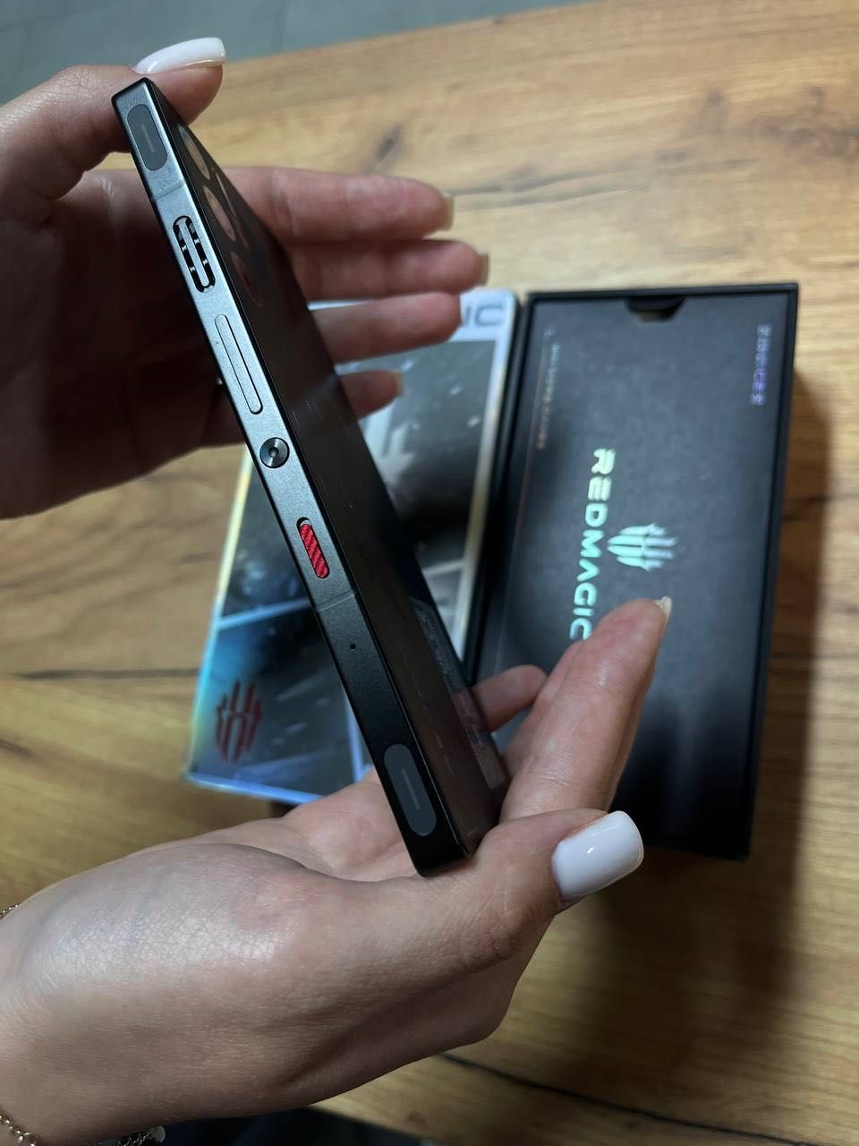 ZTE REDMAGIC 9S Pro 12/256GB Sleet