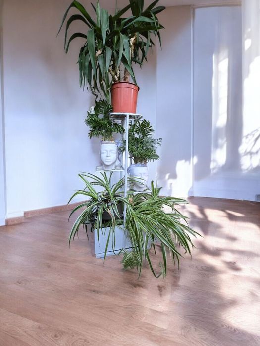 Kwietnik metalowy 6-poziomowy biały