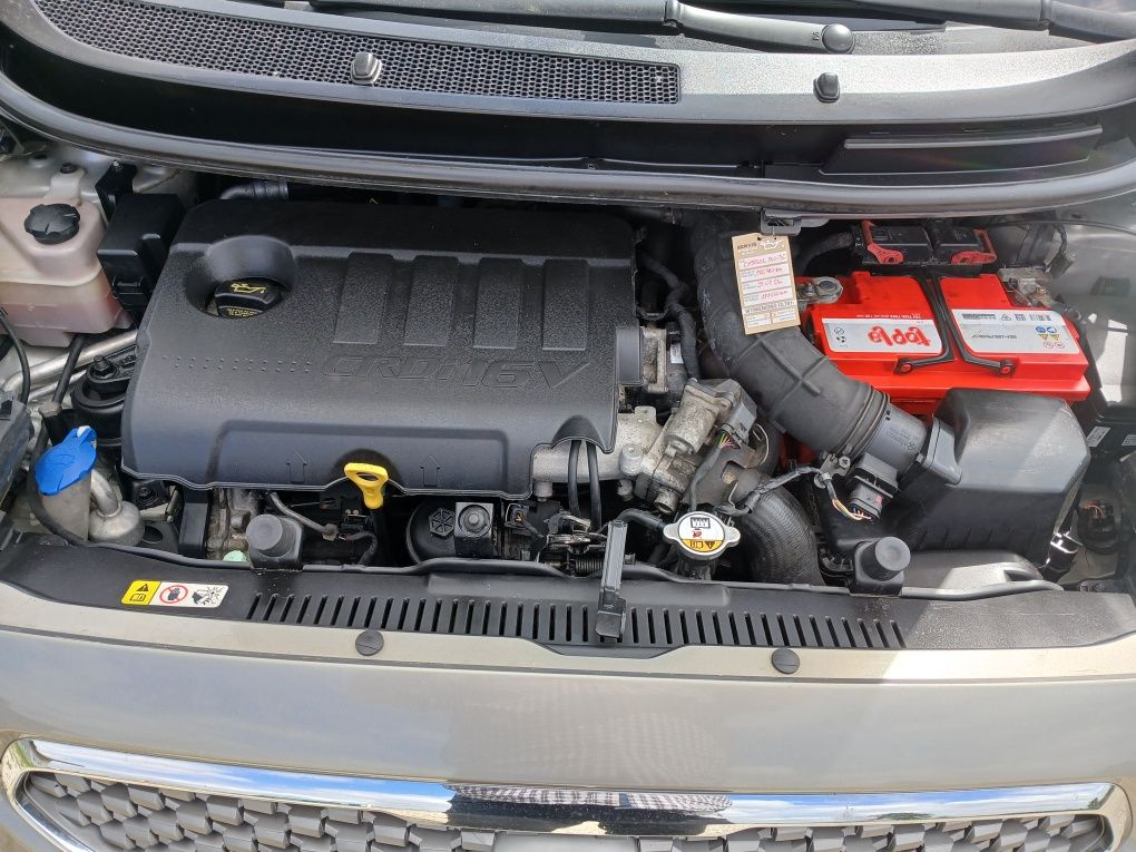 Sprzedam Kia Venga z 2011r.1.4.Disel.90km.Salon POLSKA.