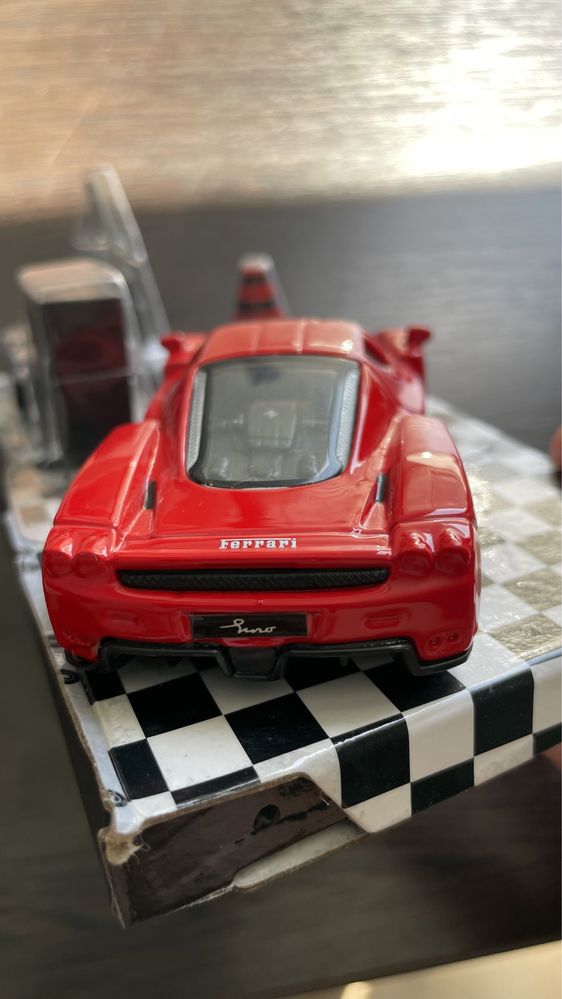 Ferrari Enzo гараж игровой набор