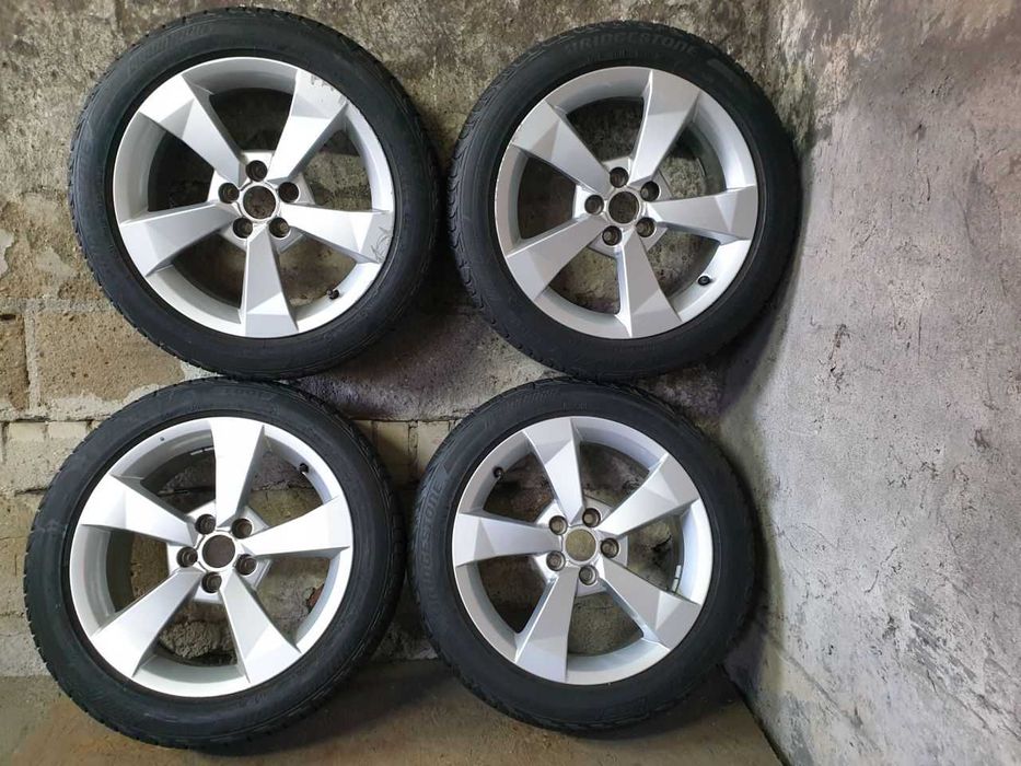 Felgi alu Audi R16 5x100 opony letnie 215/45R16 7,2mm Bridgestone