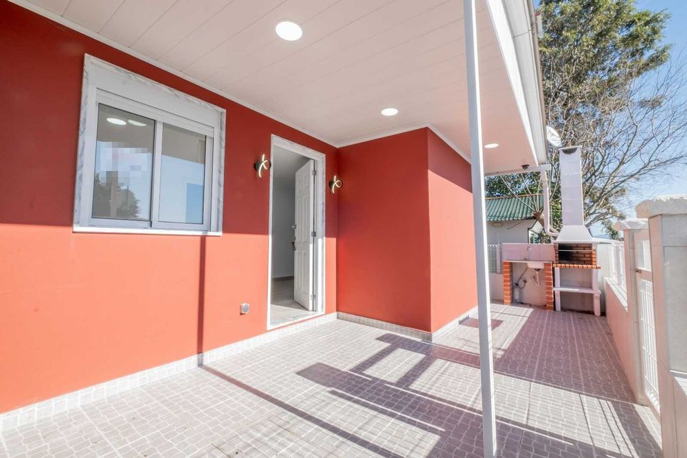 Moradia T2 pré Fabricada em Fernão Ferro