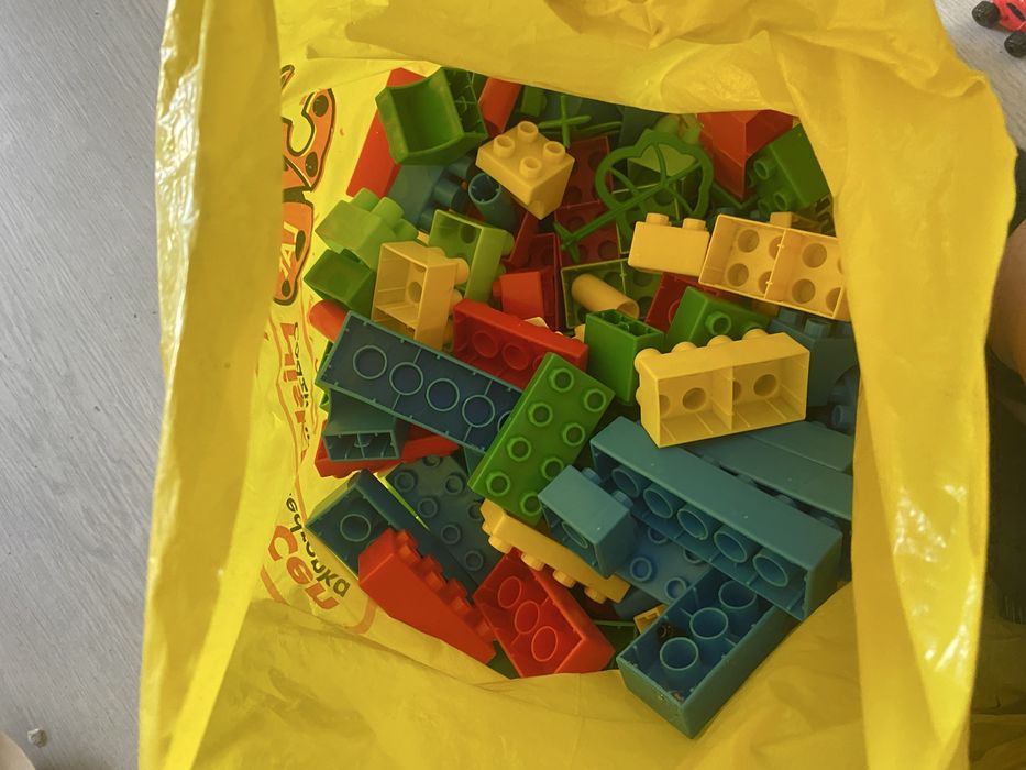 Oddam lego duplo i inne za slodycze i owoce