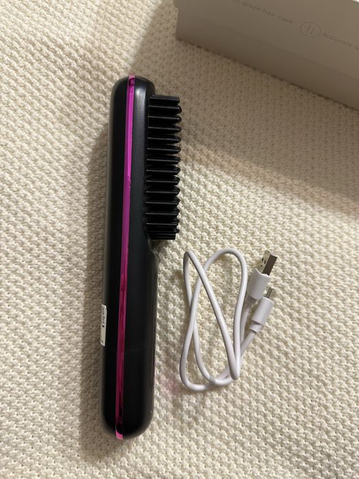 Щітка-випрямляч для волосся GENAI S7