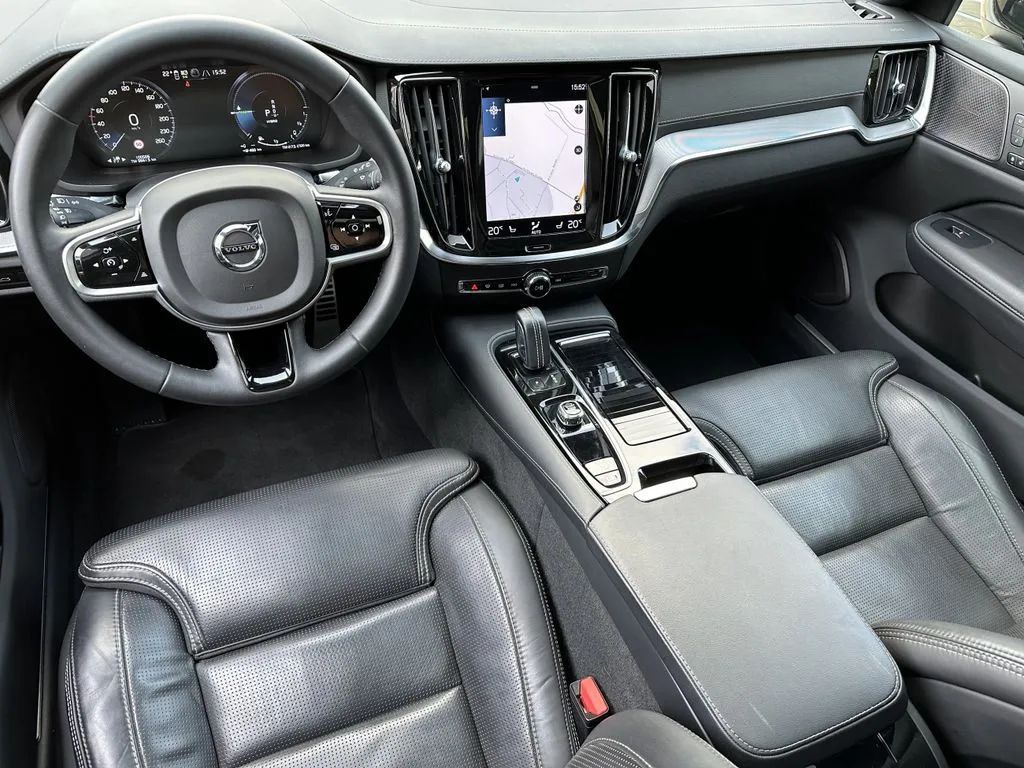 Volvo V60 F-VAT 23% T6 Recharge R-Design 251 KM AWD Totalny Full 1 Właściciel