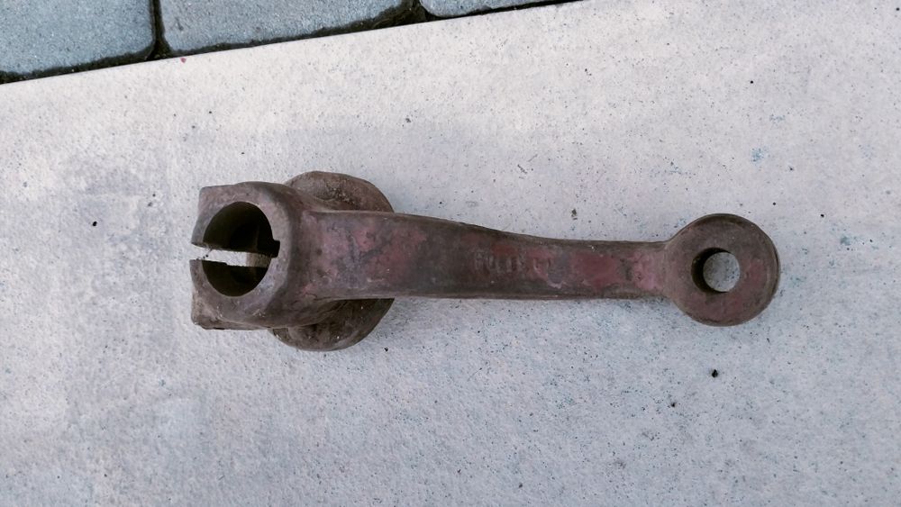 Важіль поворотний Т-25