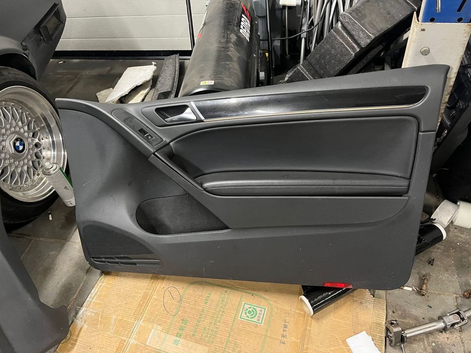 Tapicerki Boczki golf VI GTD GTI 3 drzwi komplet