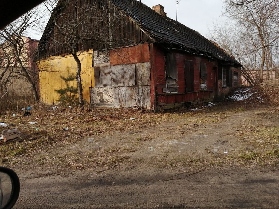 Działka o powierzchni 461 m2 z domem o powierzchni 165 m2 w centrum
