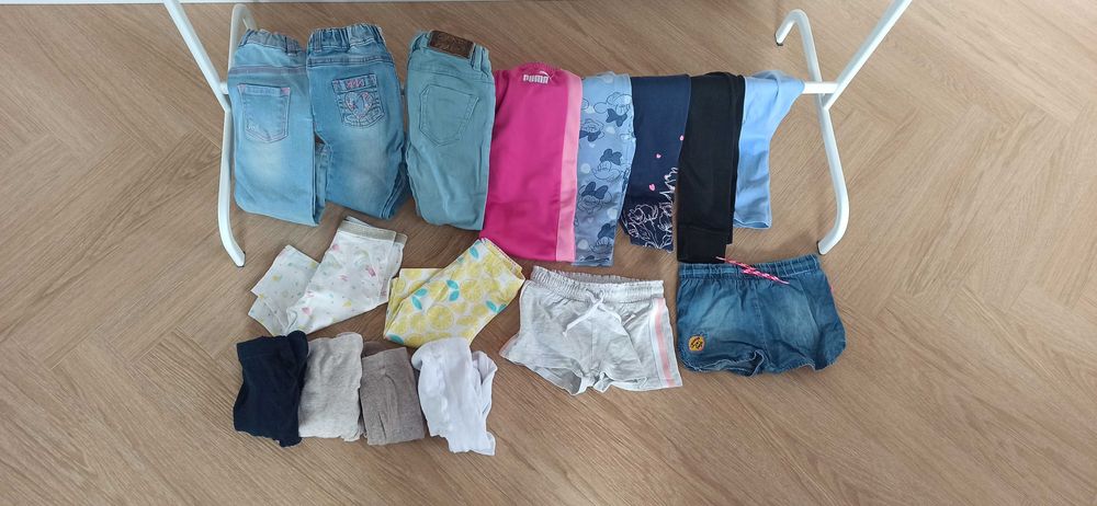 Sprzedam zestaw ubrań rozmiar 92