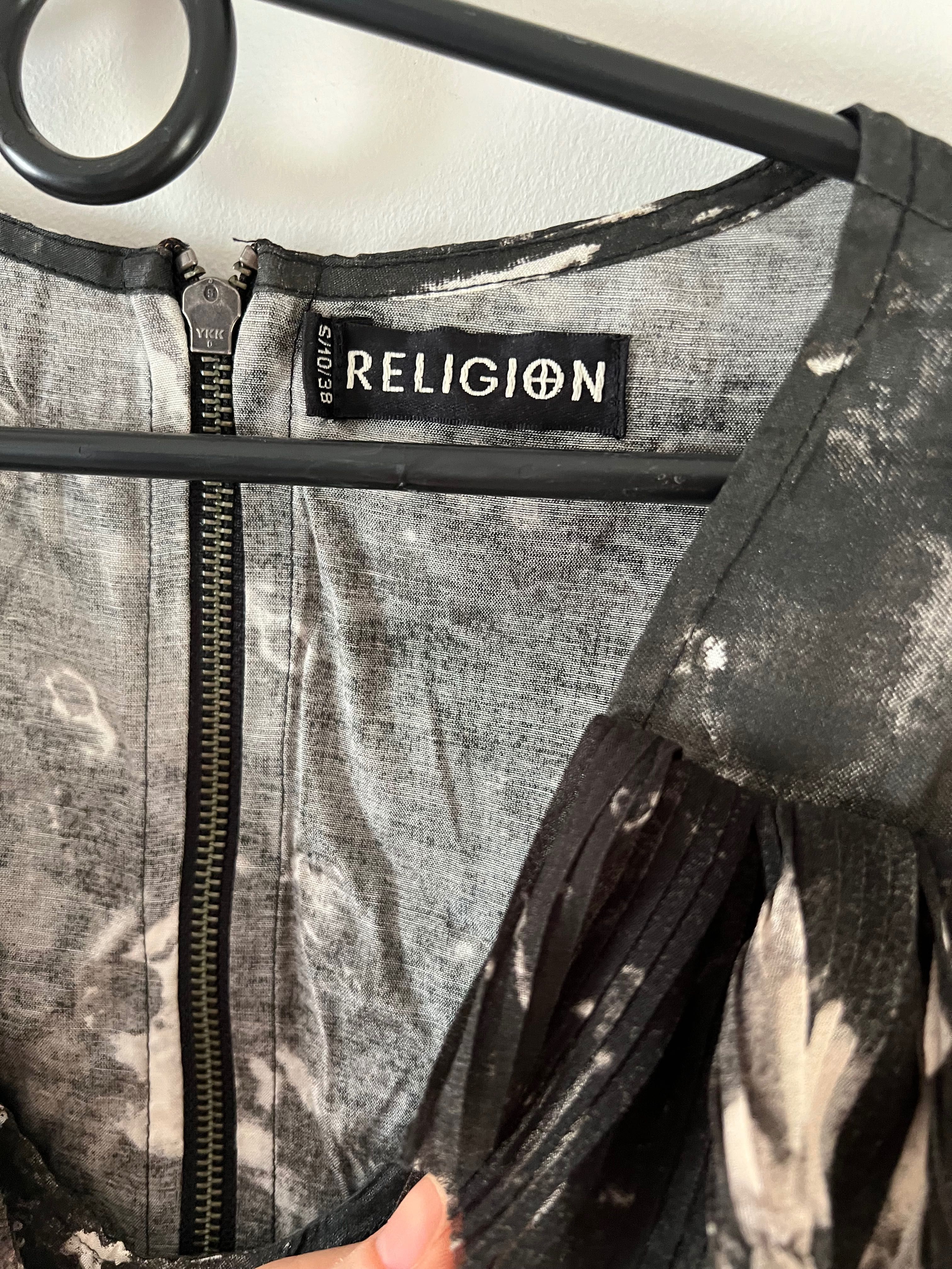 Religion sukienka