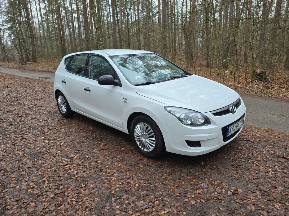 Hyundai I30 1.4 benzyna blue drive hatchback klimatyzacja stan b.dobry