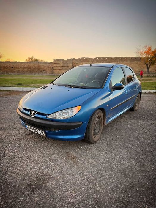 Продам Peugeot 206 1.4 2004г