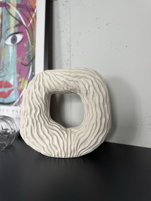 Wazon bezowy kremowy asymetryczny h&m glamour