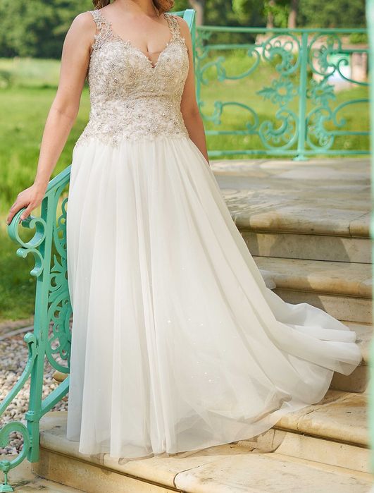 Suknia Ślubna kolor Ivory + gratis welon katedralny