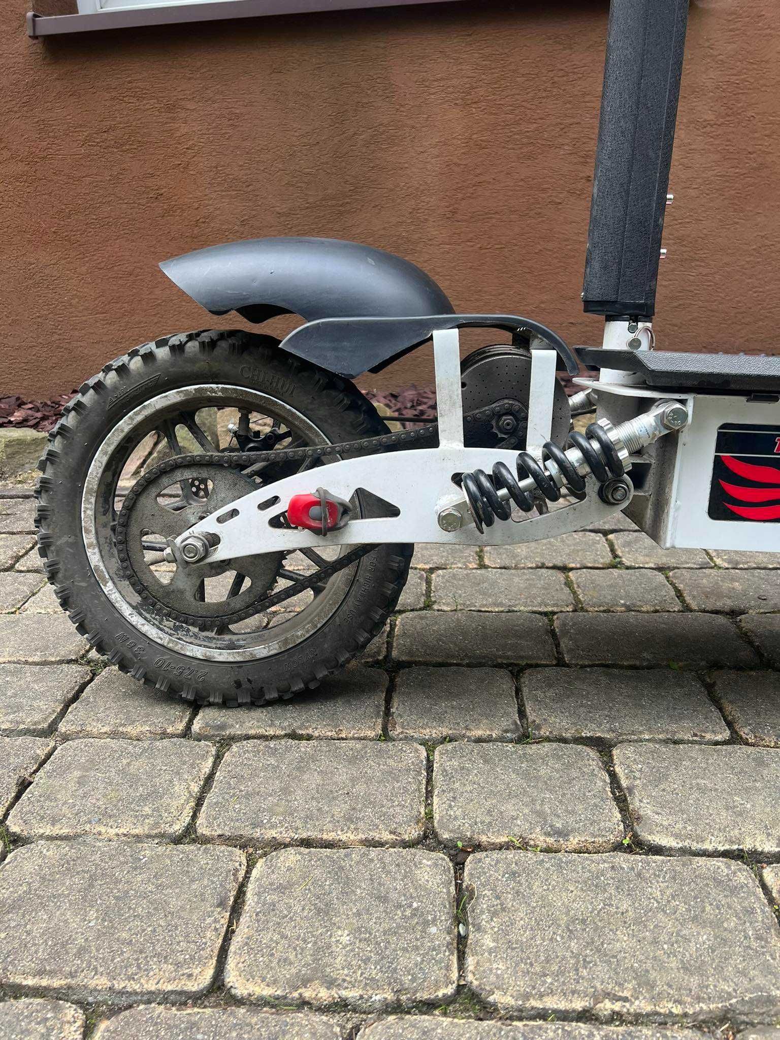 Hulajnoga Elektryczna 2021 Lunar Rocket 2000™ Electric Scooter