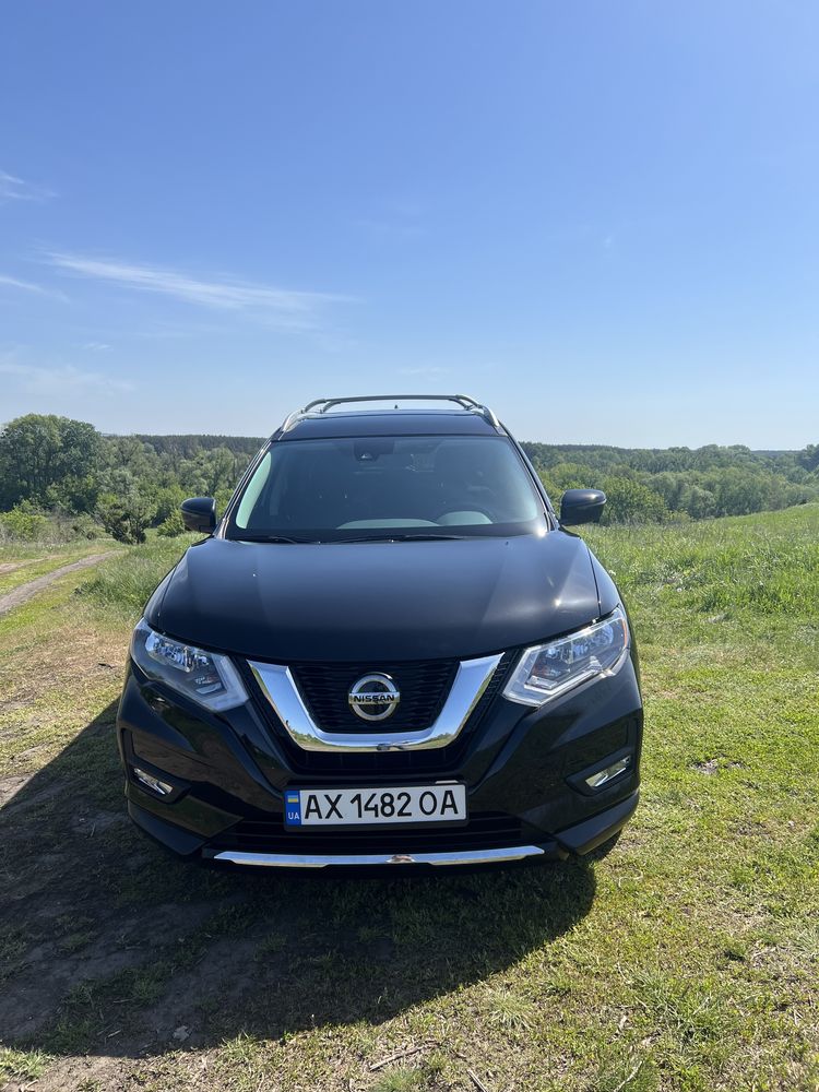 Ніссан Рог NISSAN ROGUE SV Преміум