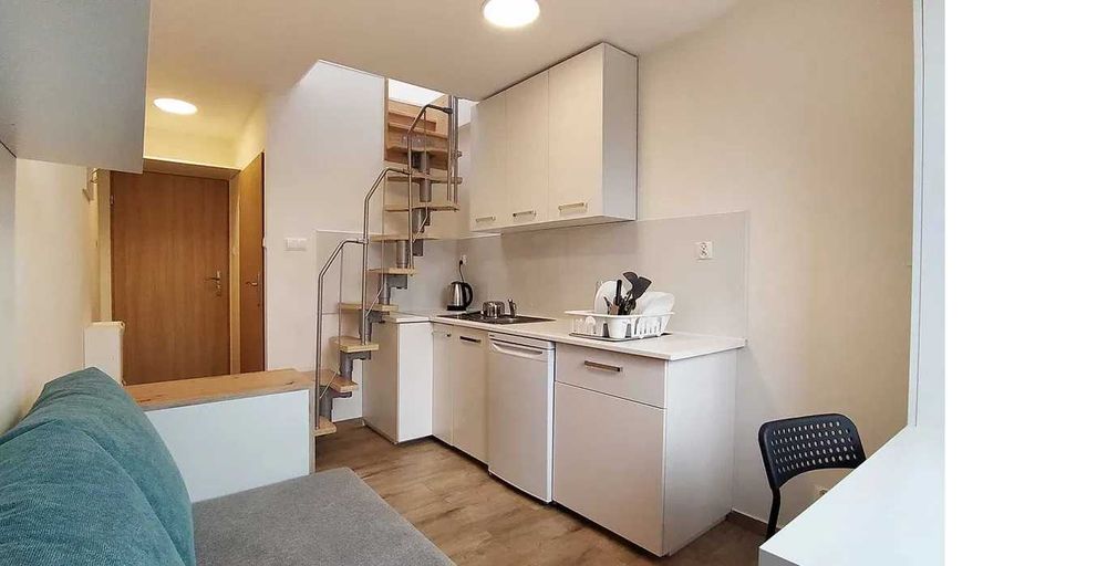 Apartament pokój z łazienką, antresolą, klimatyzacją koło Racławickiej