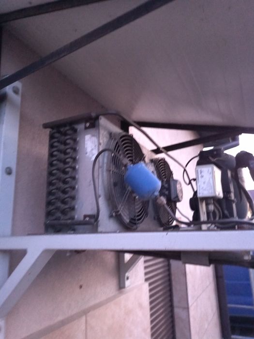 Lodówka sklepowa chłodziarka z agregatem