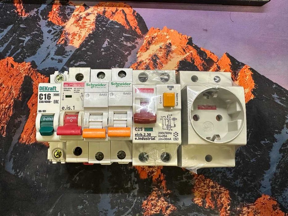 Автоматичний вимикач / діфавтомат / Розетка на Din рейку