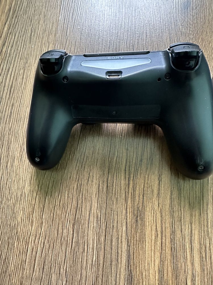 DualShock 4 під ремонт