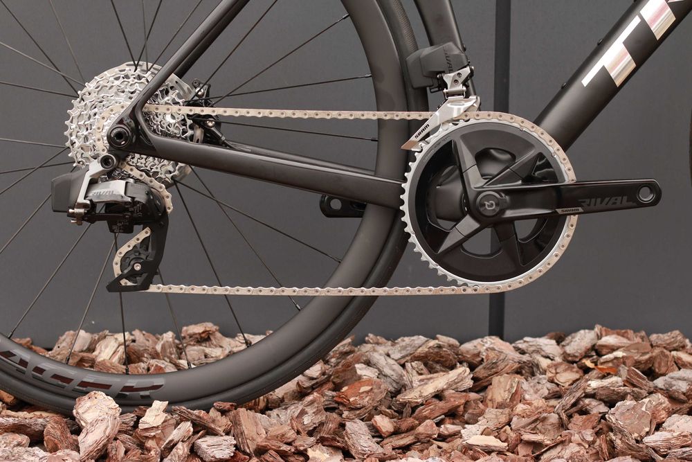 Nowy rower szosowy Trek Madone SL 6 AXS Gen 8