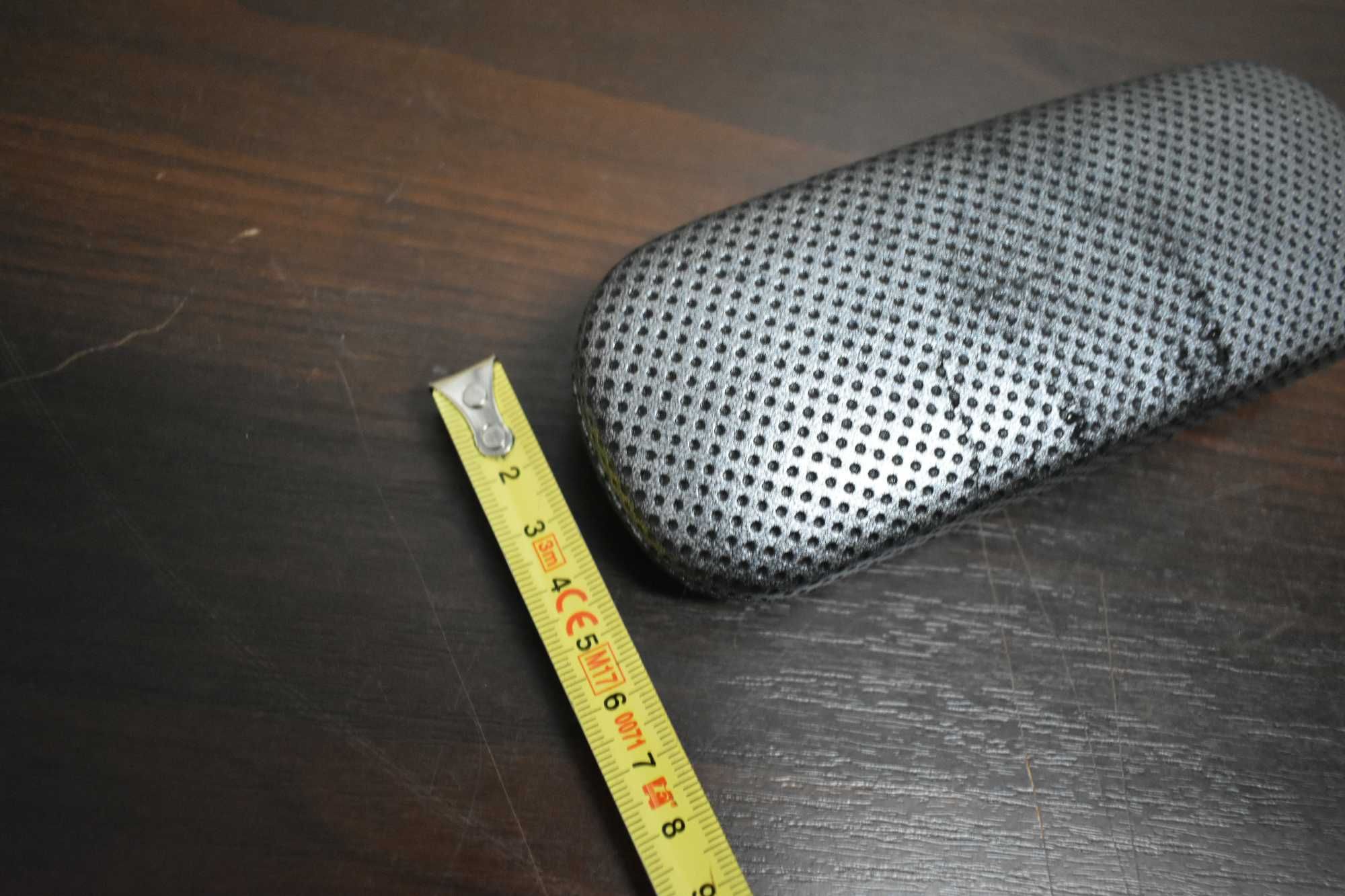 Etui twarde na okulary