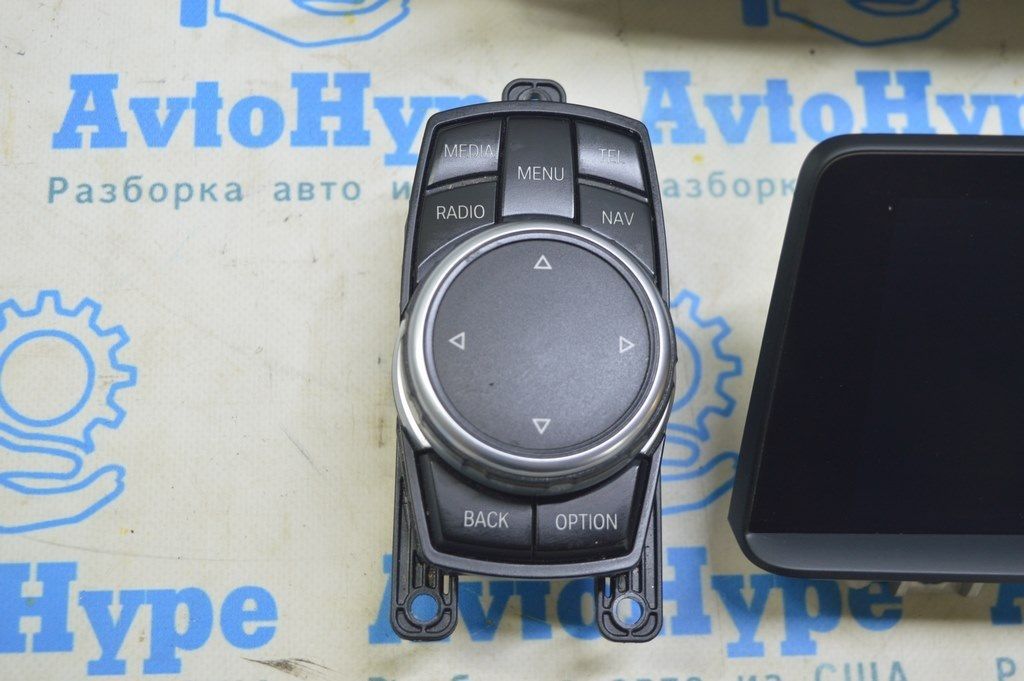 Комплект магнитофон, дисплей, шайба BMW 3 F30 4d 12-19 8,8" под навига