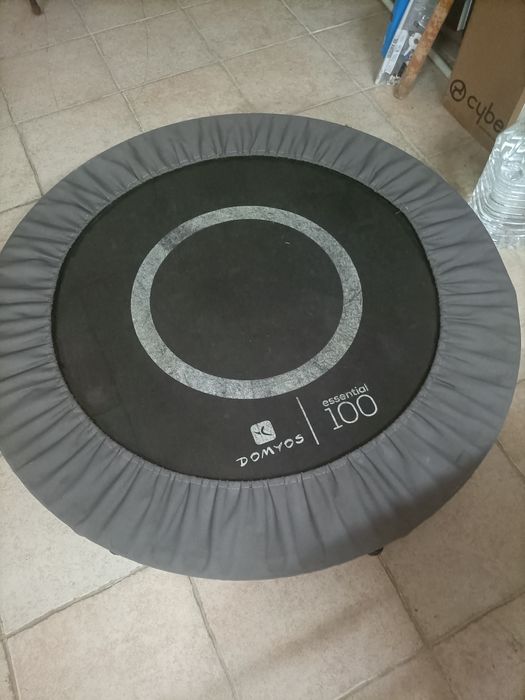 Trampolim fitness em bom estado