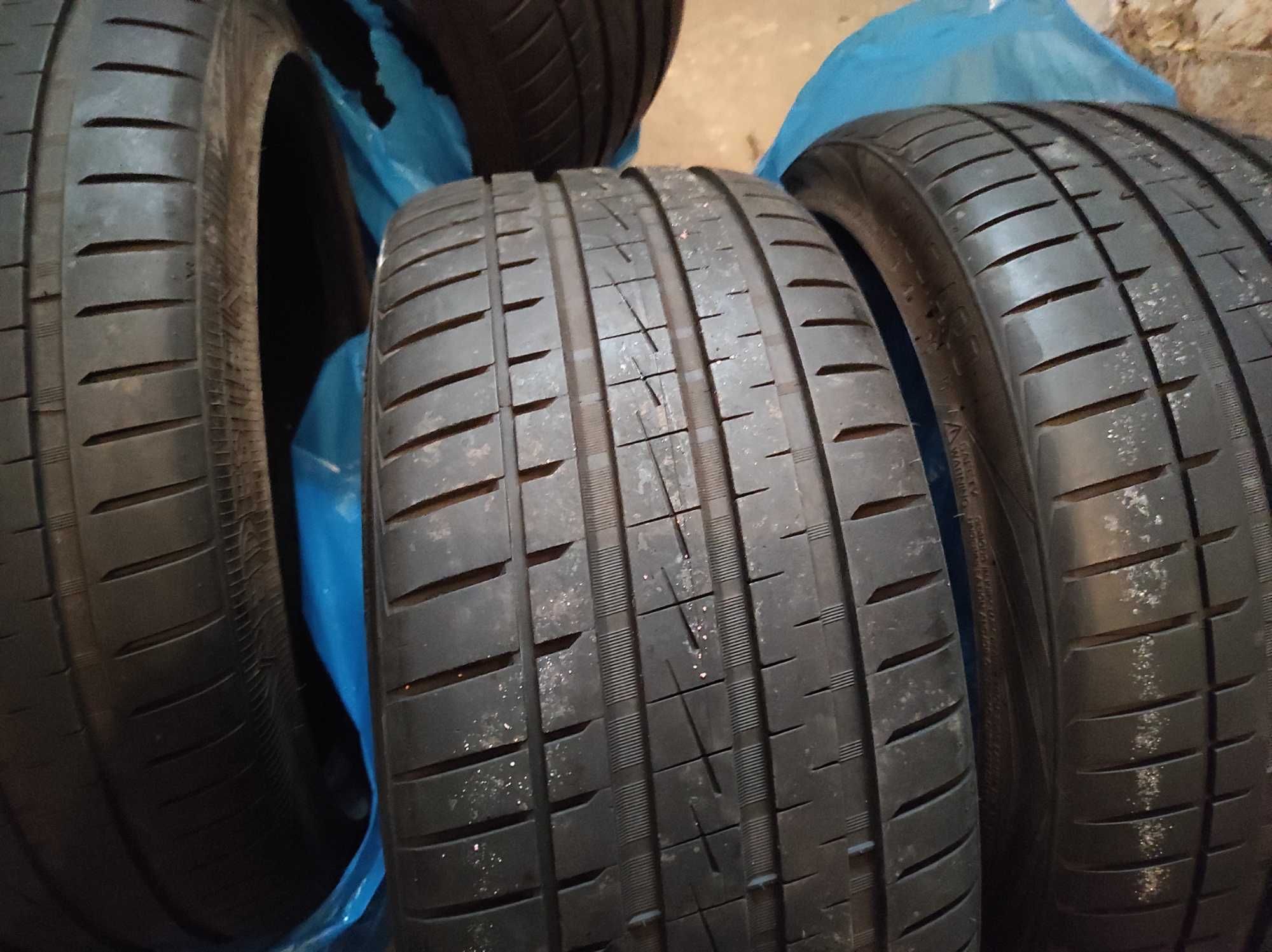 Opony lato Vredestein 225/40 r18